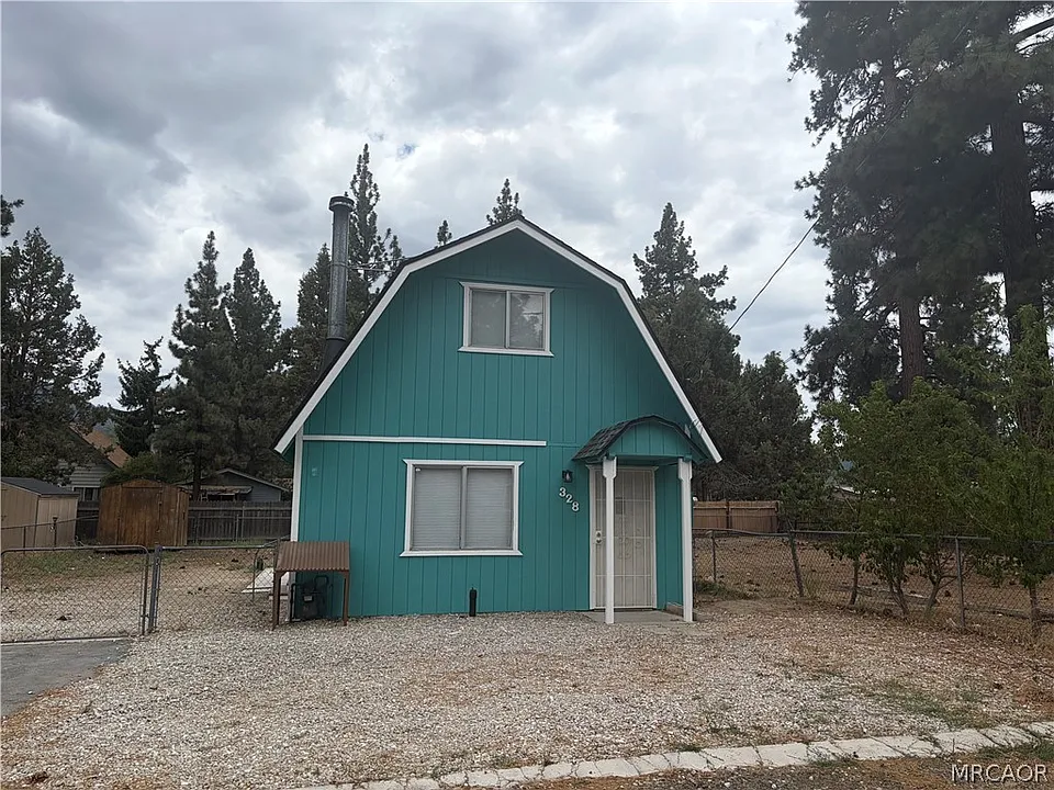 328 E Tiger Lily Dr