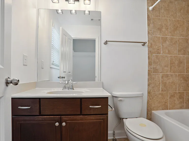 3951 Baverton Dr — Photo 21