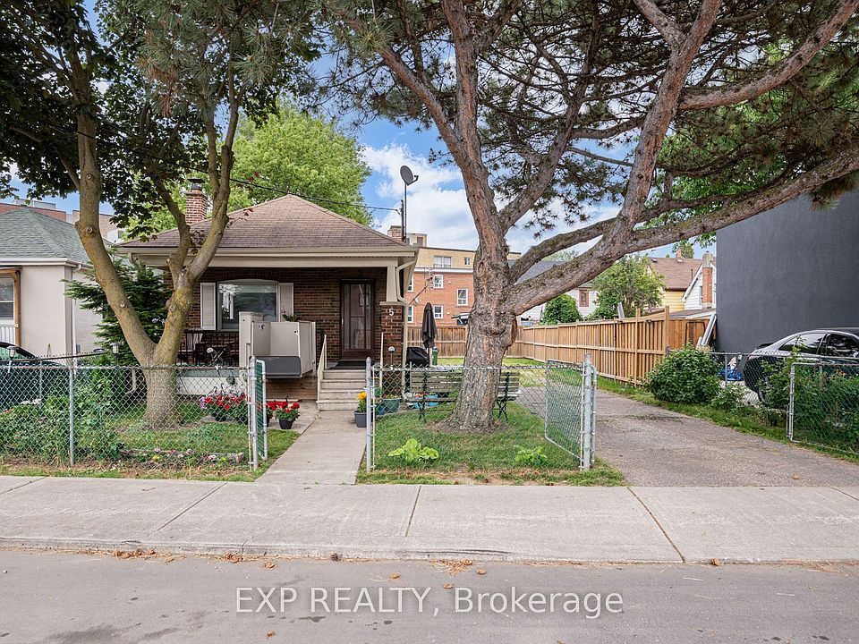 1st image of 5 Laxis Ave