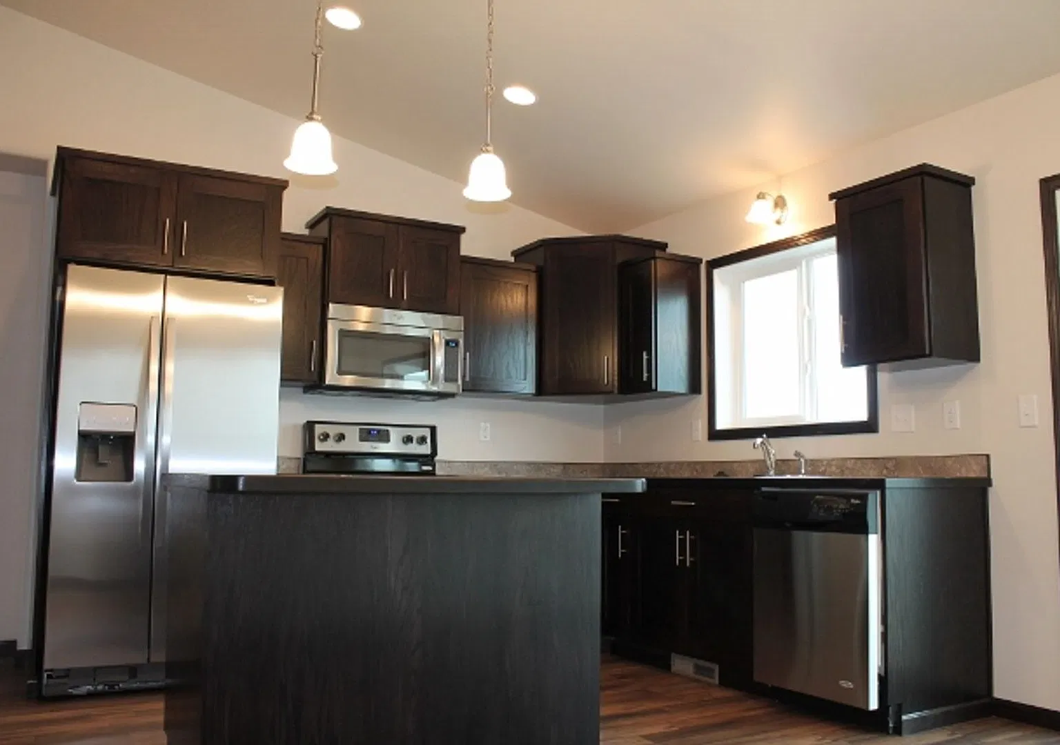 3 Bed 2 Bath Single Family Home — Photo 1