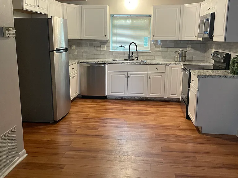 5455 N Main St #18B — Photo 7