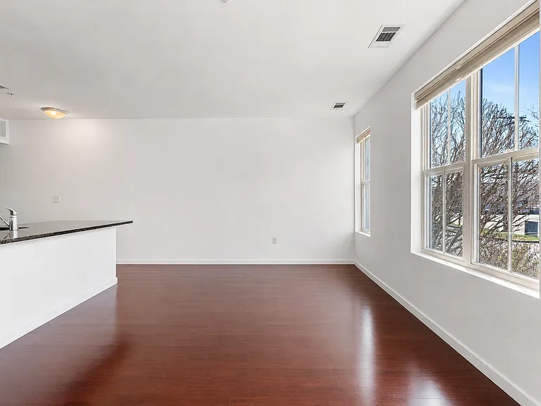 4 Repton Cir #4105 — Photo 2