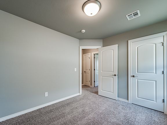 5th image of 9417 Nw 91st Street
