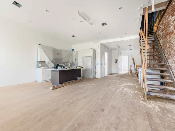 913 Lafayette Avenue image 5 of 17