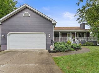 707 Weymouth Rd, Medina, OH 44256