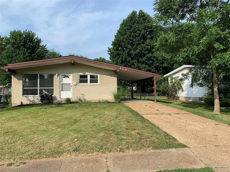 1st image of 520 Moule Dr