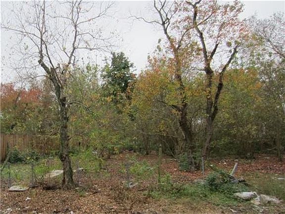 2nd image of 1027 Glen Ave
