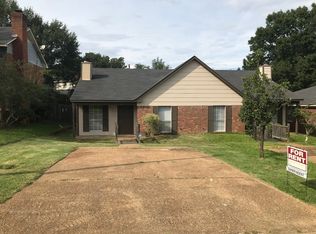 17-18 Meadowoods Pl, Jackson, MS 39211