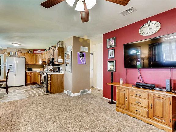 3rd image of 4131 Longfield Dr
