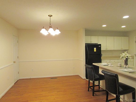 5th image of 1245 Jefferson Oaks Ct Unit 73