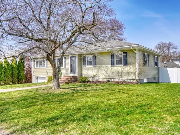45 1st St, Norwood, MA 02062