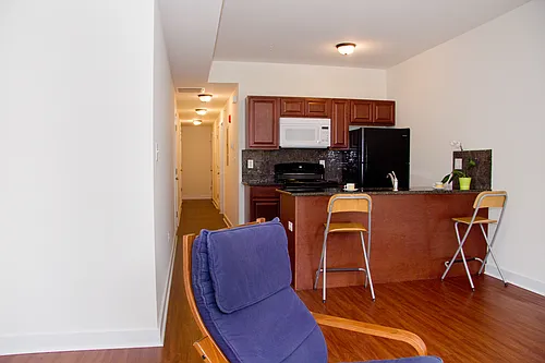 6044 Market St #3 Photo 1