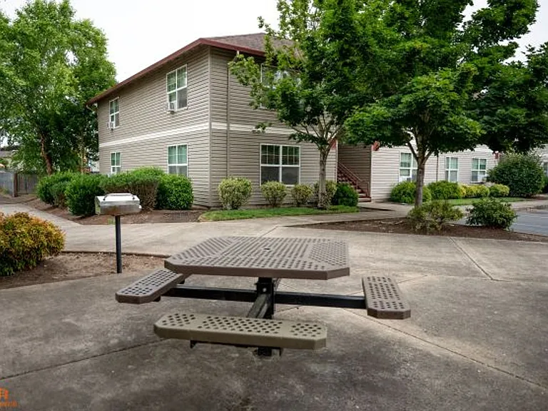 Parkside Apartments — Photo 56