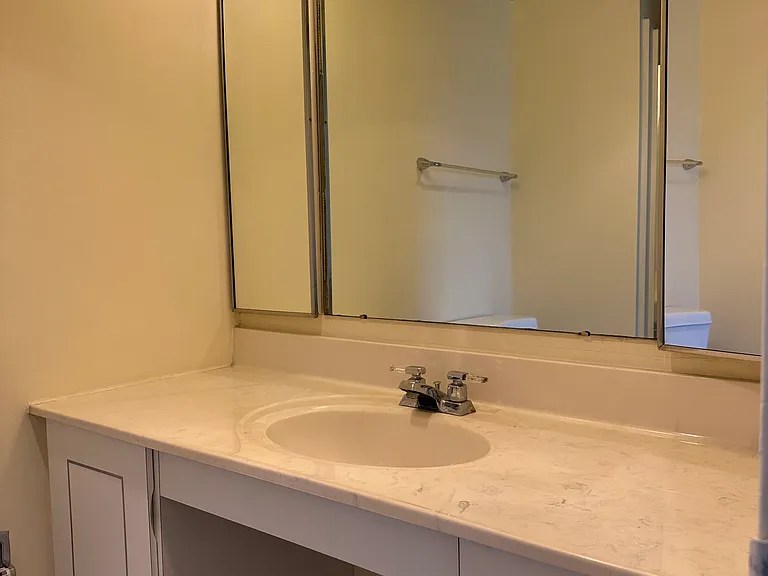 8350 Greensboro Dr #403 — Photo 19