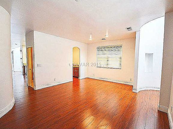 5th image of 9660 Grouse Grove Ave