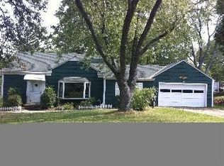 7295 Cricket Ln, Seven Hills, OH 44131