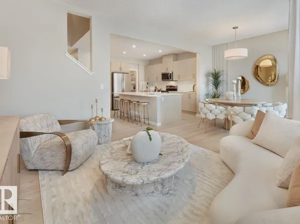 8727 224th St NW, Edmonton, AB T5T 7W6