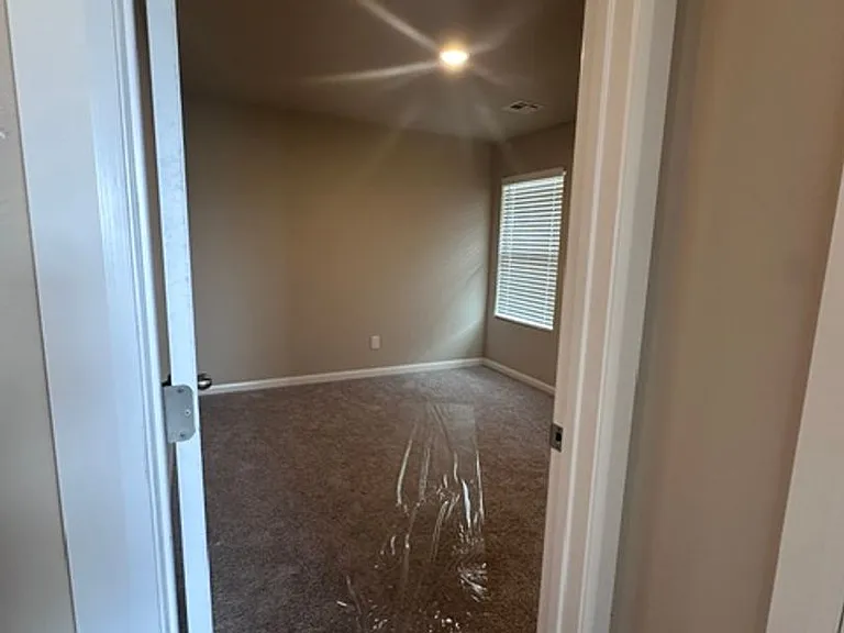8109 Solare Pl — Photo 9