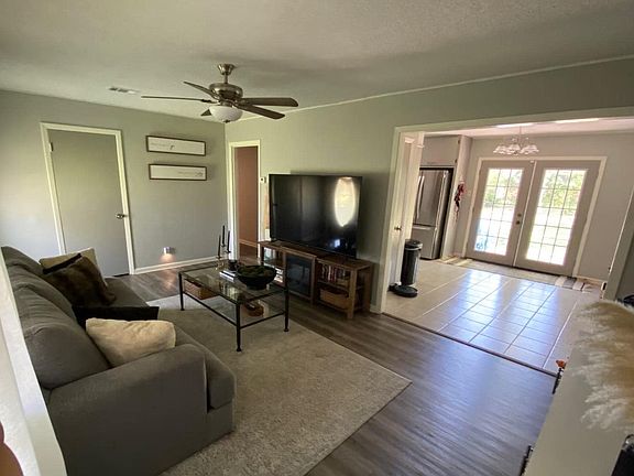 5th image of 416 Bayou Oaks Dr