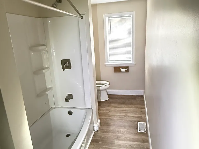 885 Wyoming Ave #3 — Photo 3