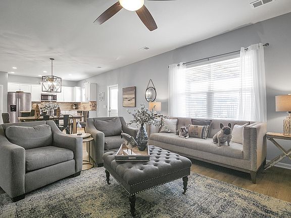 5th image of 452 Sanctuary Park Dr