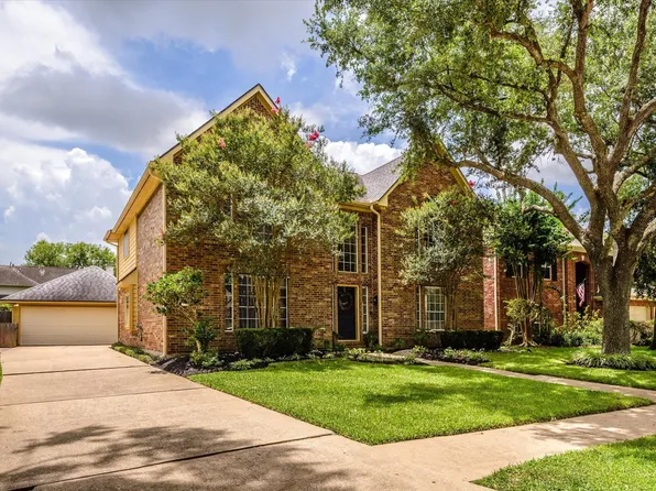 2625 Seashore Dr, Seabrook, TX 77586