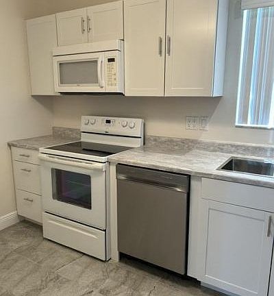 2nd image of 106 Lake Dora Dr
