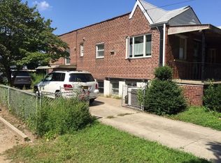 5350 61st St, Maspeth, NY 11378