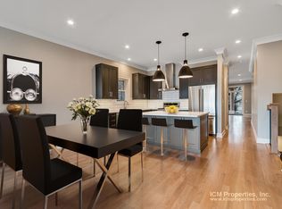 2320 N Southport Ave #1N, Chicago, IL 60614