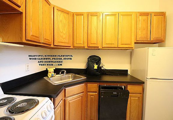 2nd image of 324-326 19th St #1A