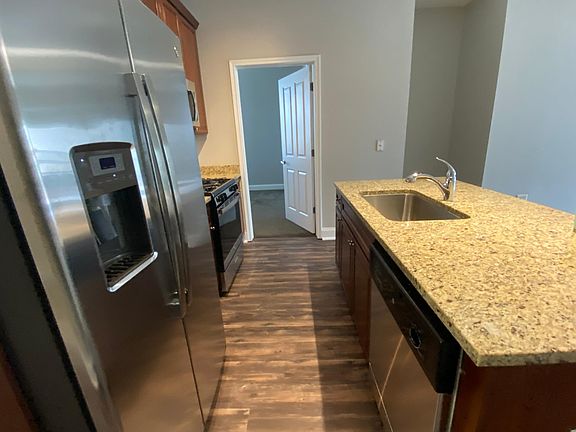 2nd image of 2020 S Wabash Ave #1206