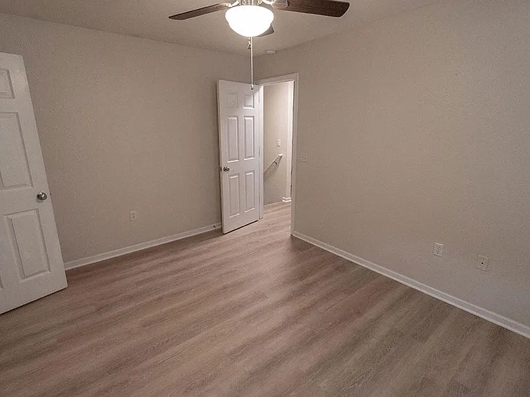 1325 Godas Dr — Photo 20
