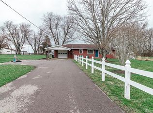 40 Wolf Rd, West Alexandria, OH 45381