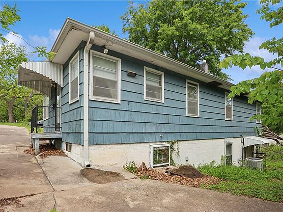 3rd image of 3605 S Norwood Ave