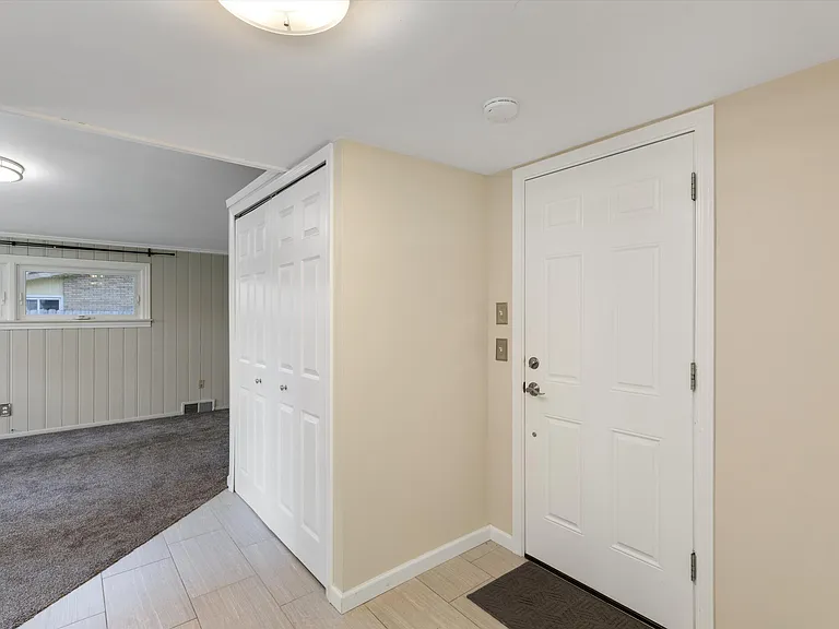 4047 Ledgestone Dr — Photo 14
