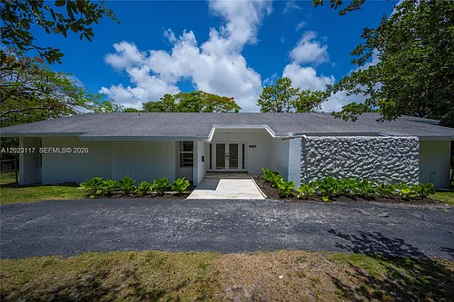 13100 SW 81st Ave Photo 1