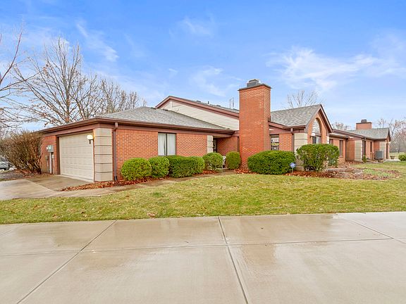 3rd image of 9212 Golden Oaks E