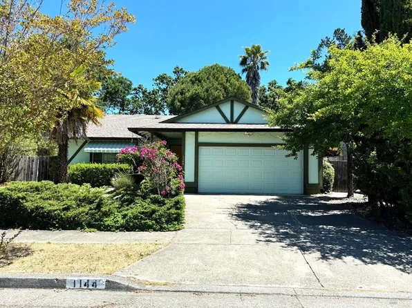 1144 Prunetree Court, Santa Rosa, CA 95401