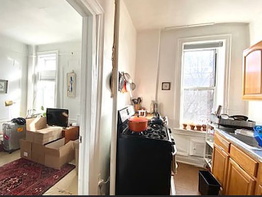 4th image of 31-02 35th St #4