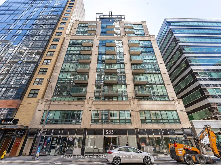 263 Wellington St W #301 — Photo 26