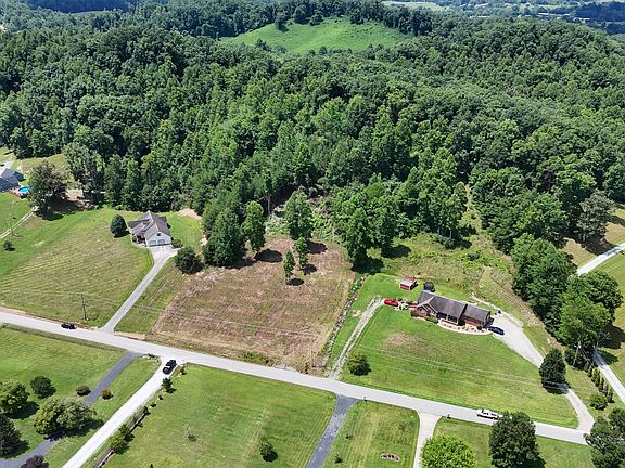 5th image of 999 Lick Fork Rd