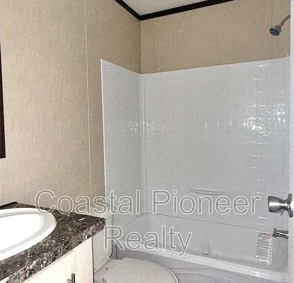 806 N Swindell Ave — Photo 7