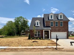 2537 Golden Ln, Murfreesboro, TN 37128