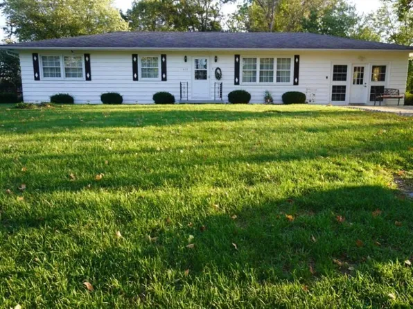 612 Fleming St, Granite City, IL 62040