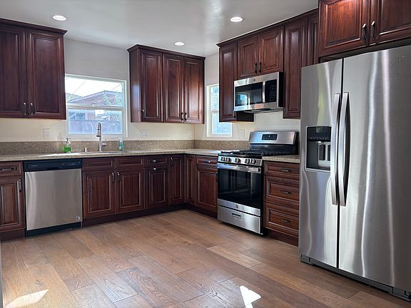 4th image of 3406 W 224th St