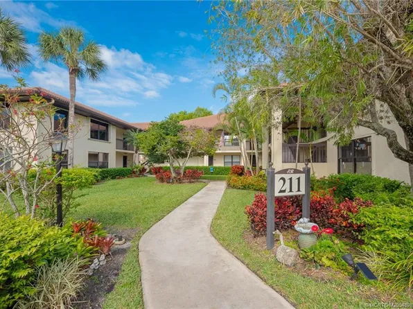 211 SW South River Dr APT 205, Stuart, FL 34997