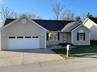 7000 W Country Club Dr, Huntington, WV 25705