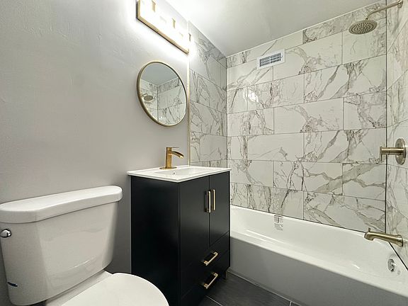 5th image of 7110 Oxford Ave #58