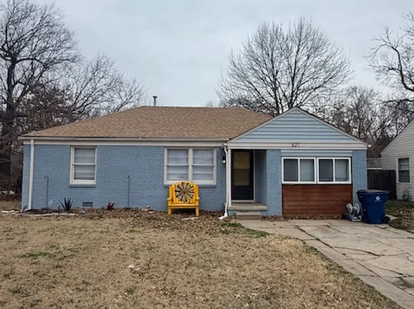 621 S Drury Ln, Wichita, KS 67207