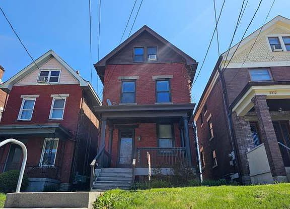5th image of 2372 Fairview Ave